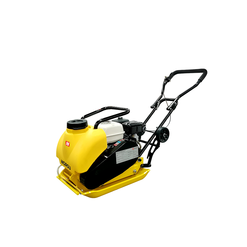 Виброплита бензиновая прямоходная NORSU RF-90TH (колесный комплект, бак для воды)